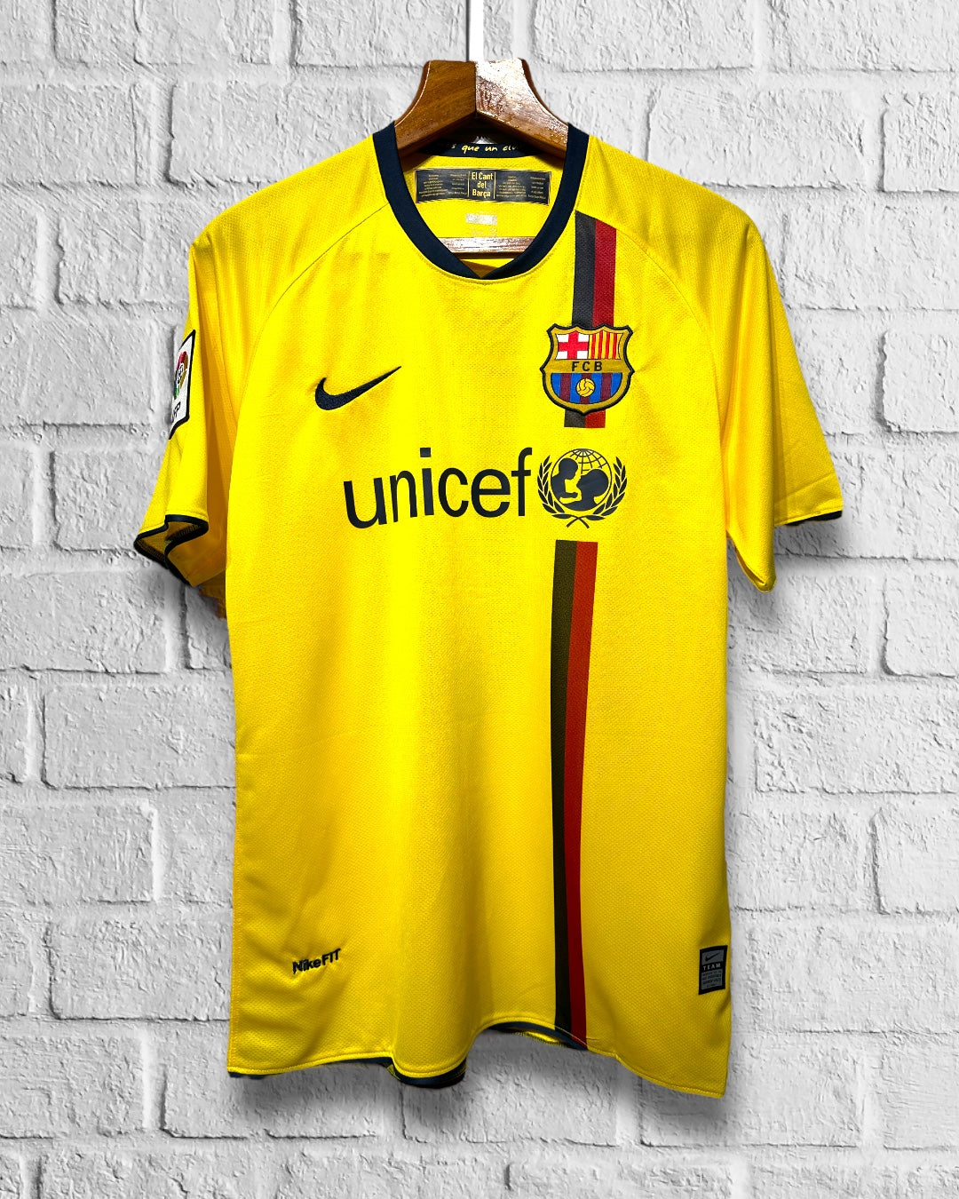 Jersey Retro Barcelona 2008 2009 Visita Iniesta frente