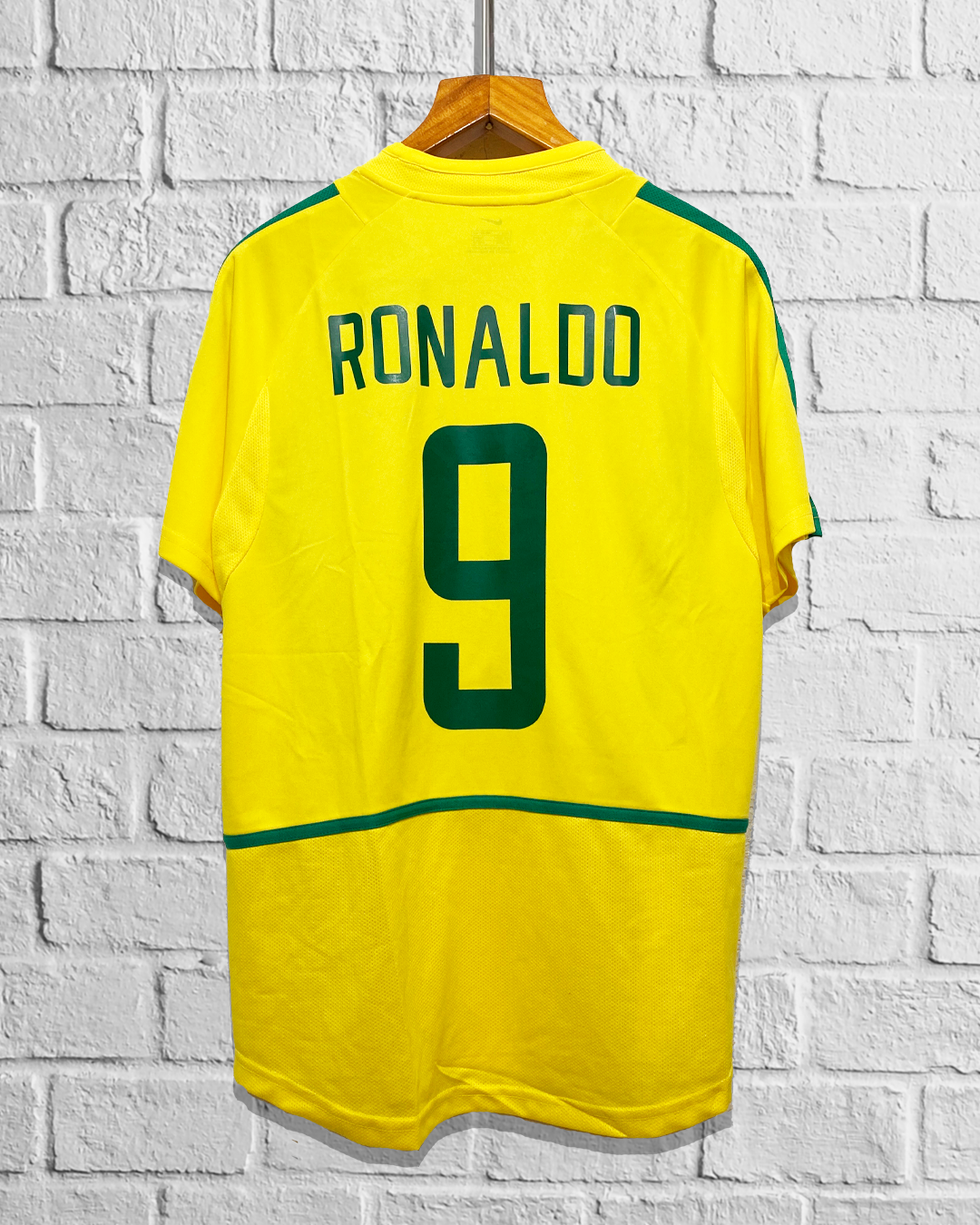 Jersey Retro Brasil 2002 Local Ronaldo Campeón dorsal