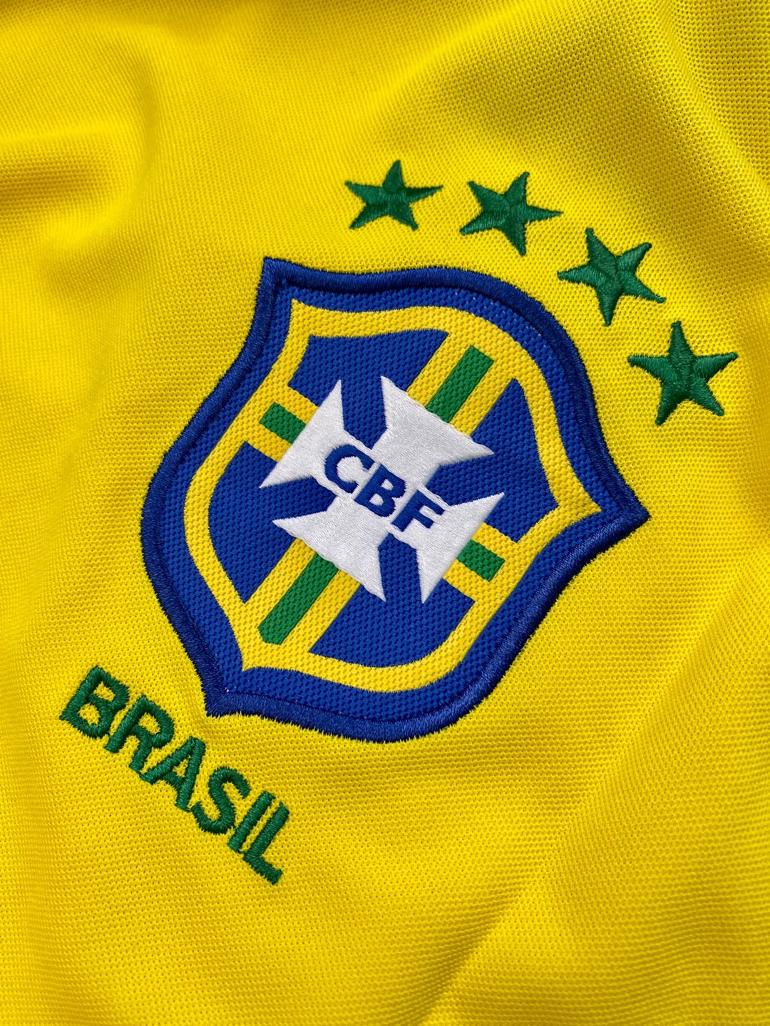 Jersey Retro Brasil 2002 Local Ronaldo Campeón escudo