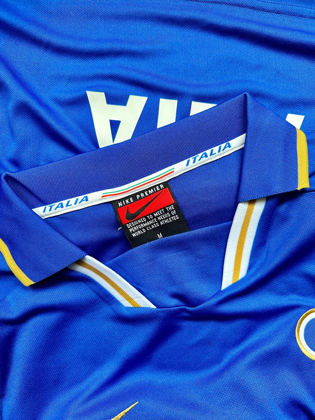 Jersey Retro Italia 1996 Local Baggio cuello