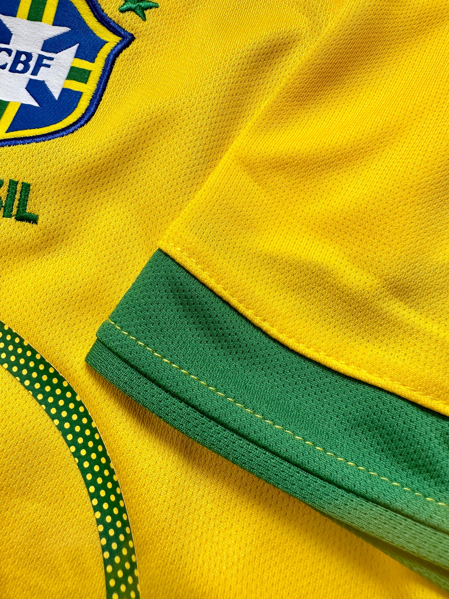 Jersey Retro Brasil 2004 2006 Local Adriano