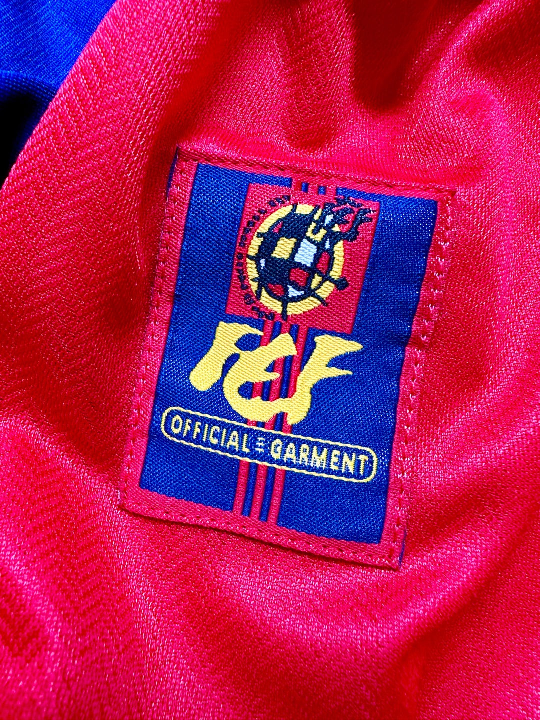 Jersey Retro España 1998 Local Raúl etiqueta