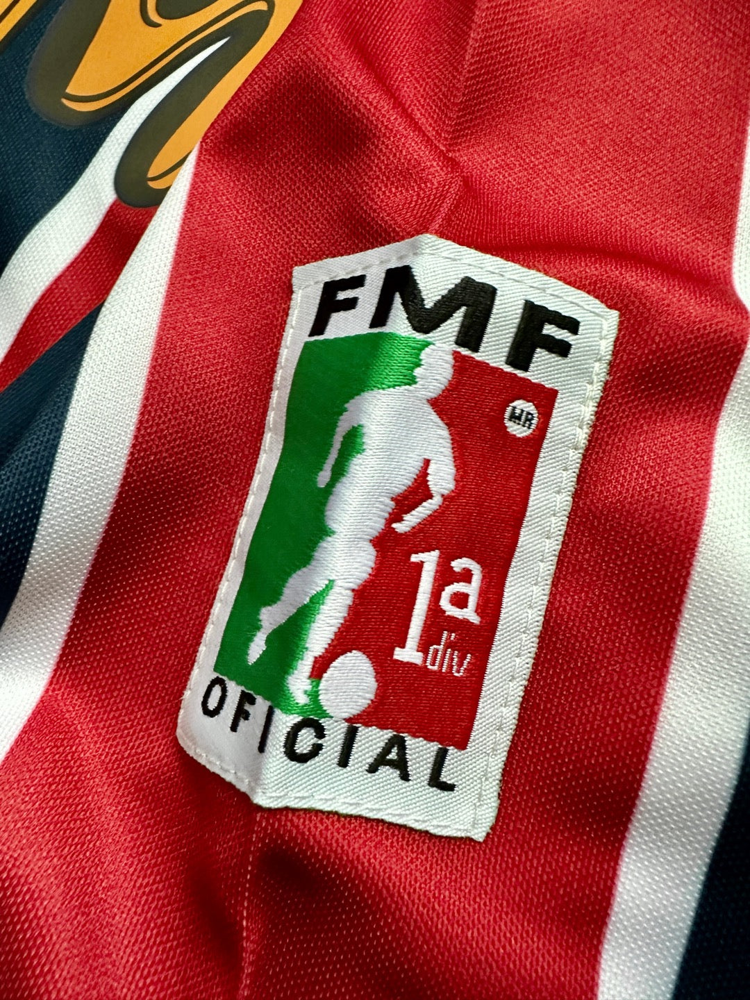 Jersey Retro Chivas Guadalajara 1997 Visitante parche
