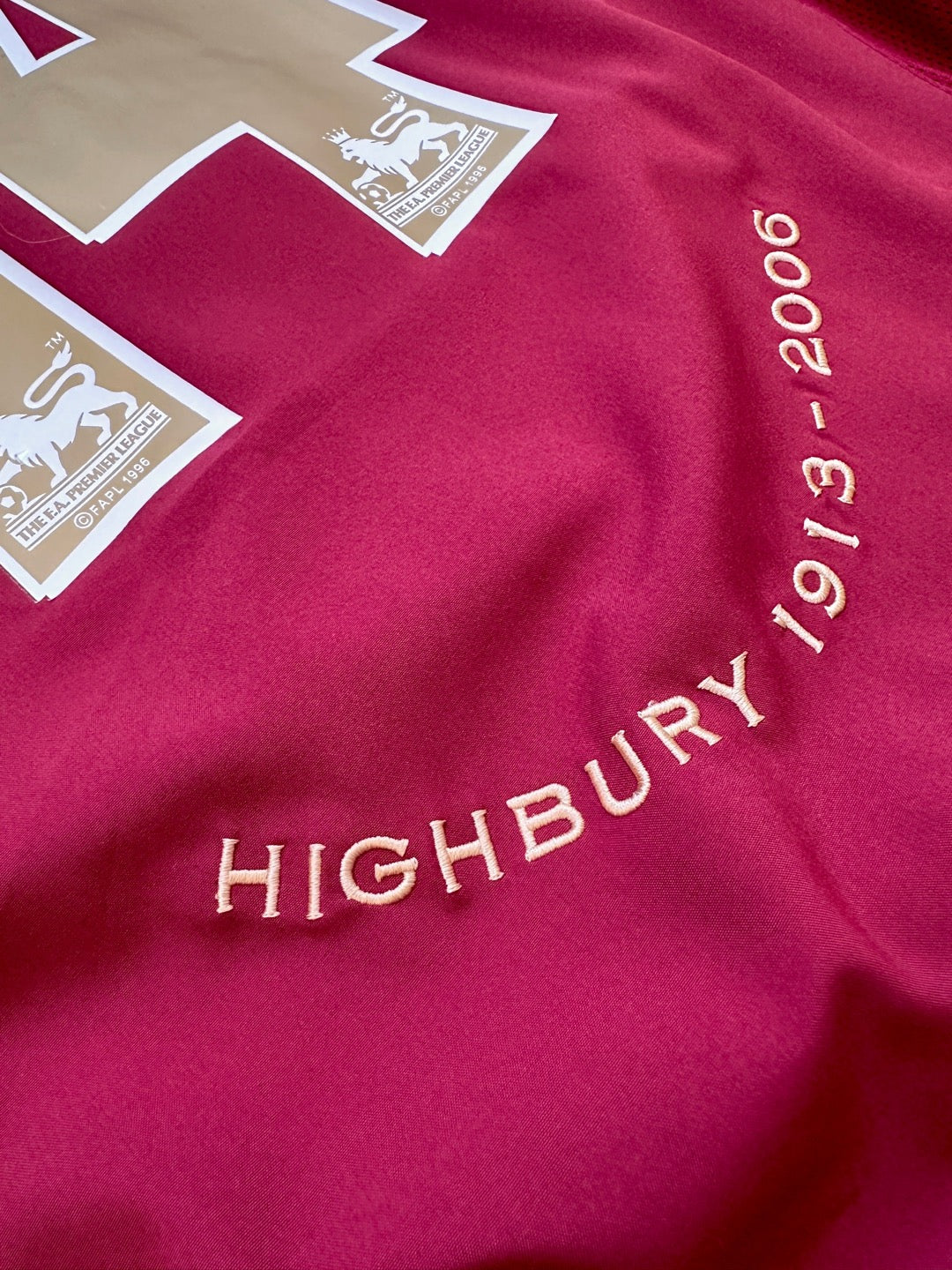 Jersey Retro Arsenal Highbury 2005 2006 Local Henry Manga Larga