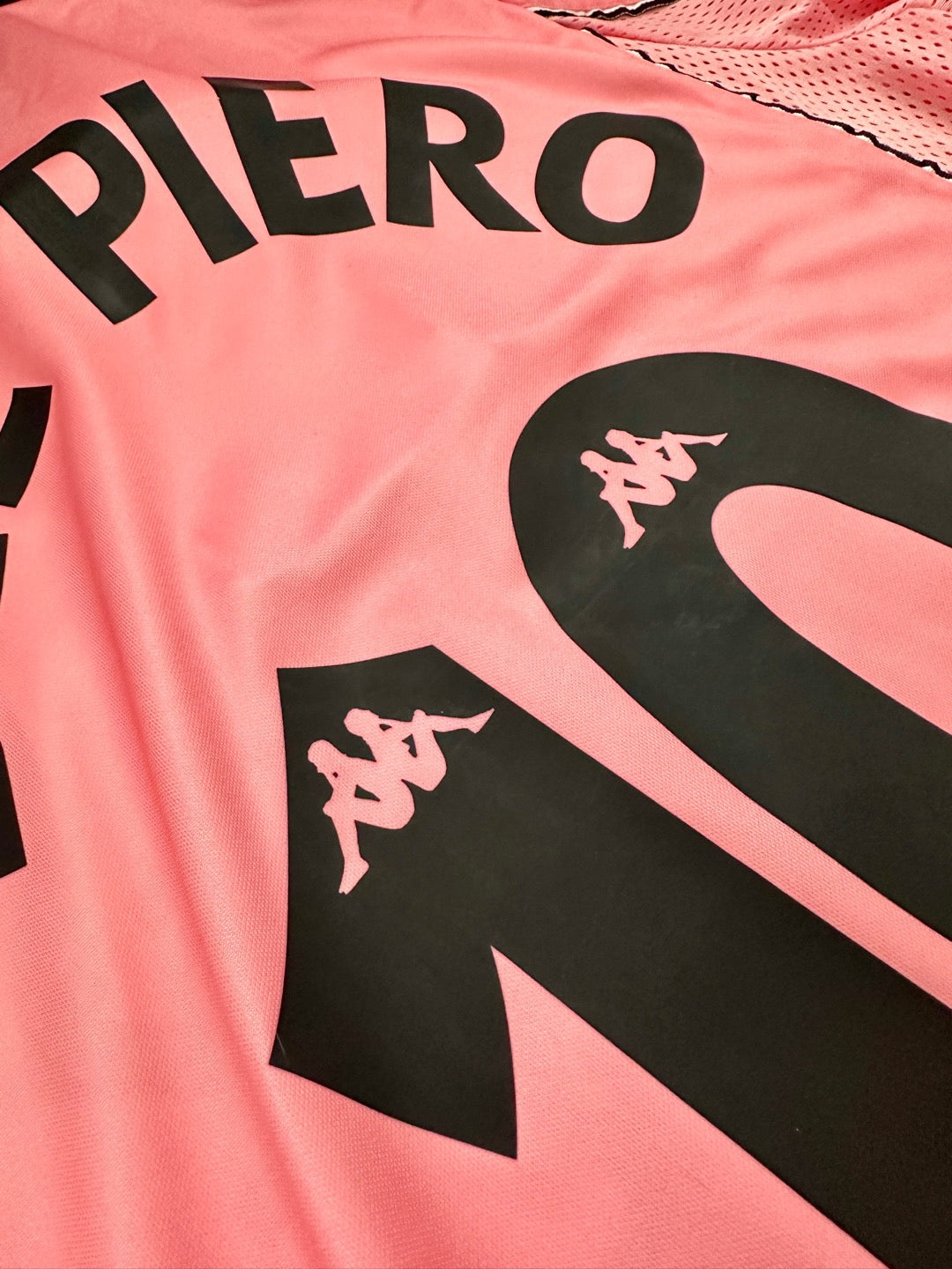 Jersey Retro Juventus 1997 1998 Alternativo Del Piero Manga Larga detalle dorsal
