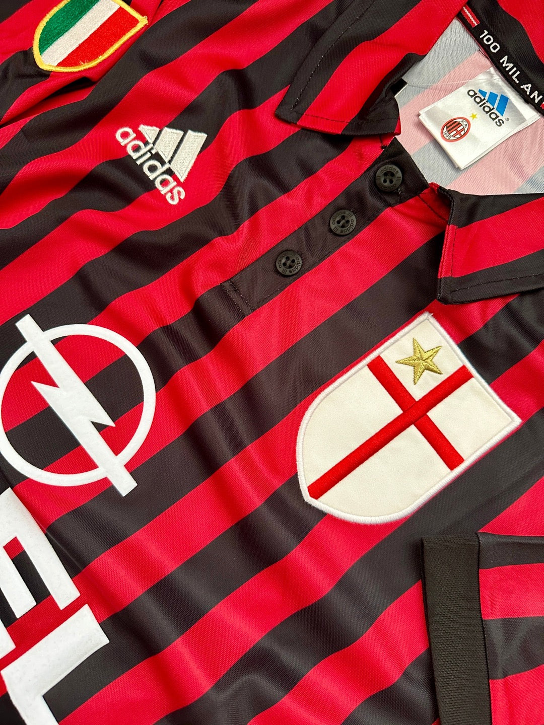 Jersey Retro Milan 1999 2000 Centenario Maldini detalle