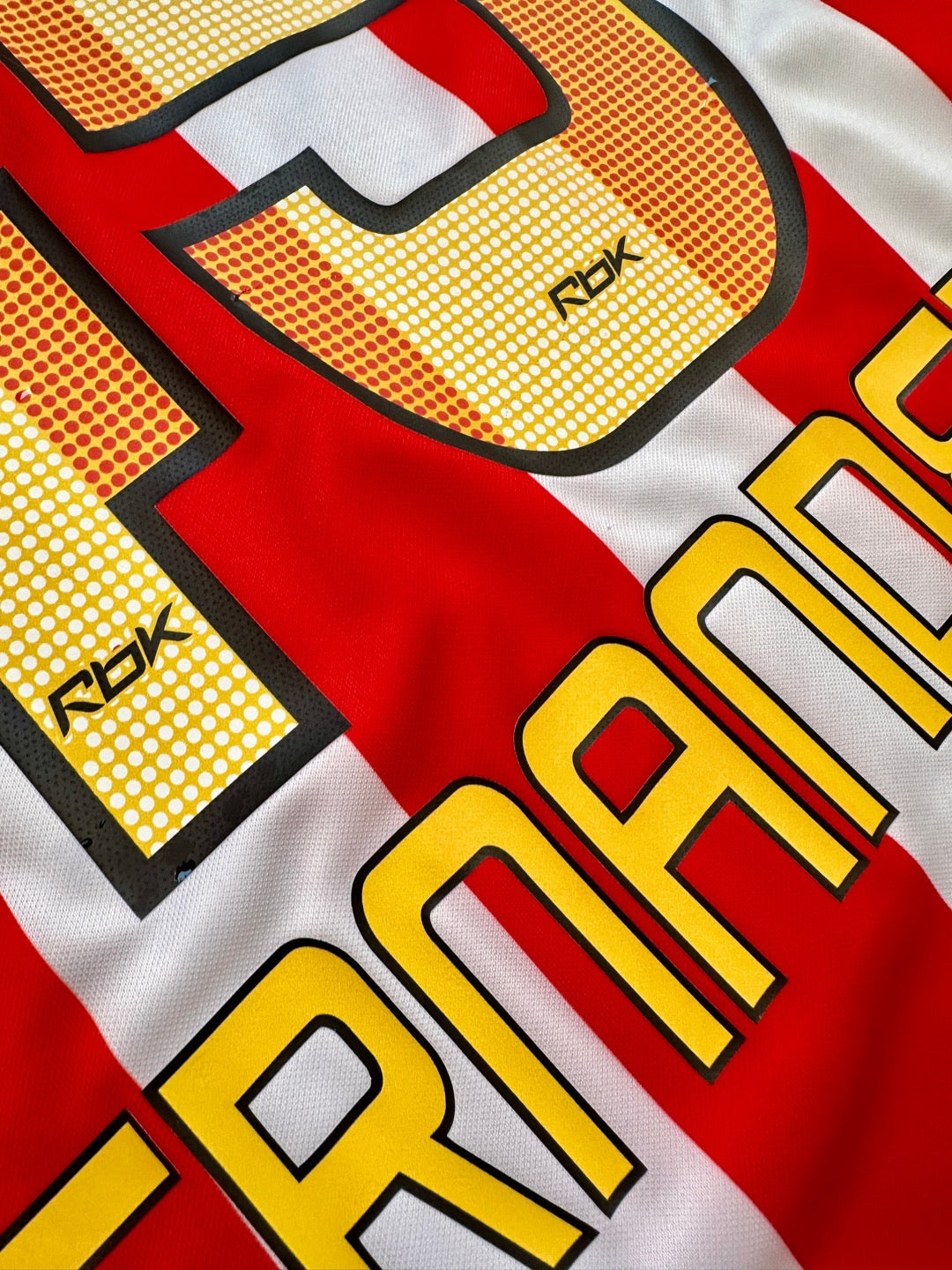 Jersey Retro Chivas Guadalajara 2006 2007 Local Chicharito dorsal