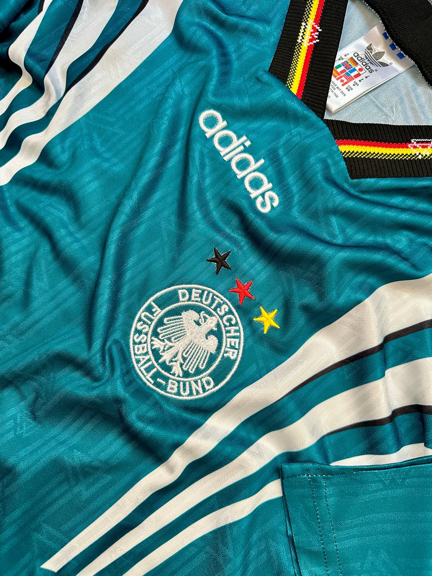 Jersey Retro Alemania 1996 Visitante Eurocopa detalle