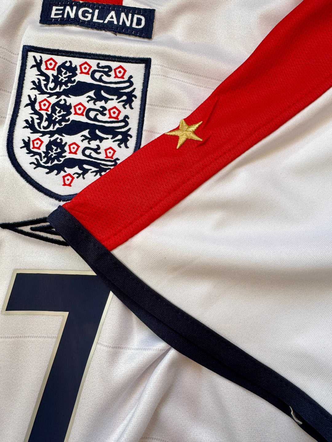 Jersey Retro Inglaterra Eurocopa Portugal 2004 Local Beckham