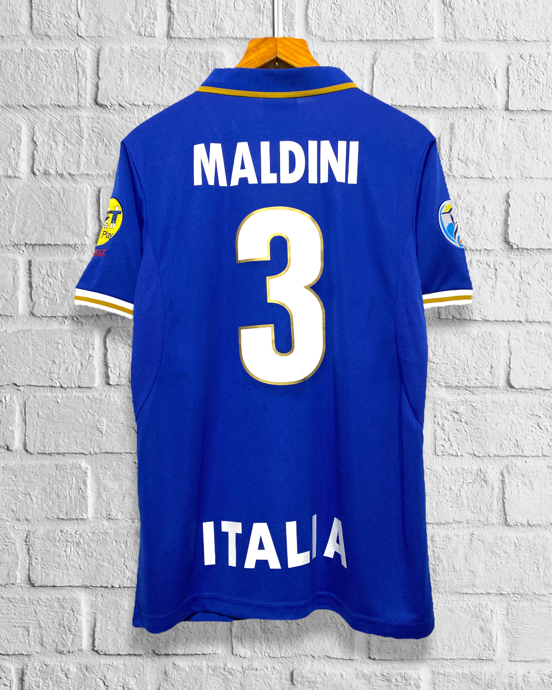 Jersey Retro Italia 1996 Local Maldini dorsal