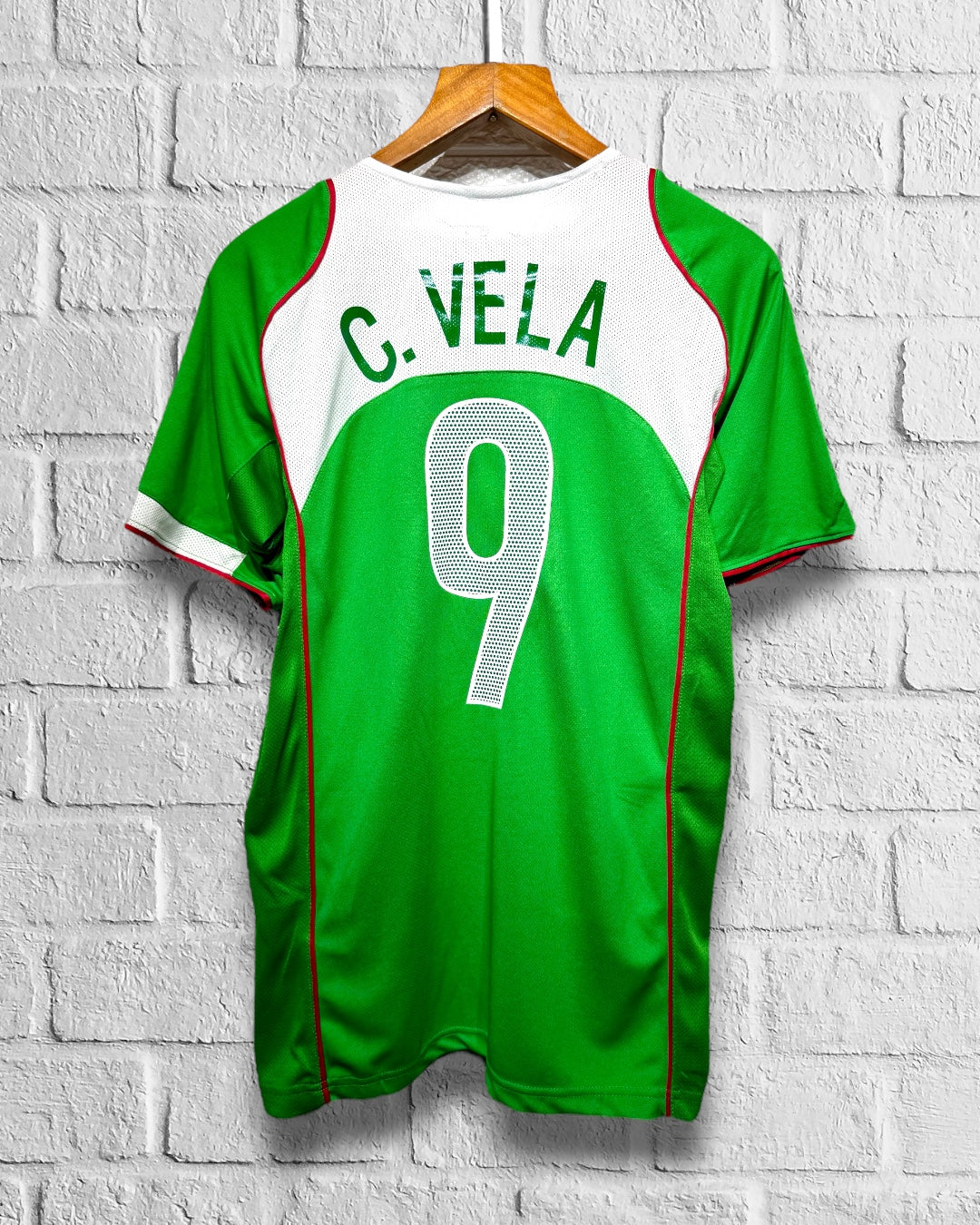 Jersey Retro México Campeón Mundial Sub 17 2005 Local Carlos Vela