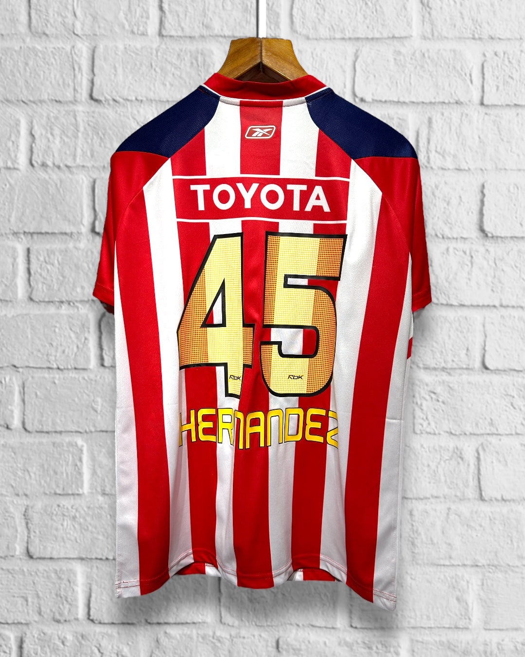 Jersey Retro Chivas Guadalajara 2006 2007 Local Chicharito dorsal