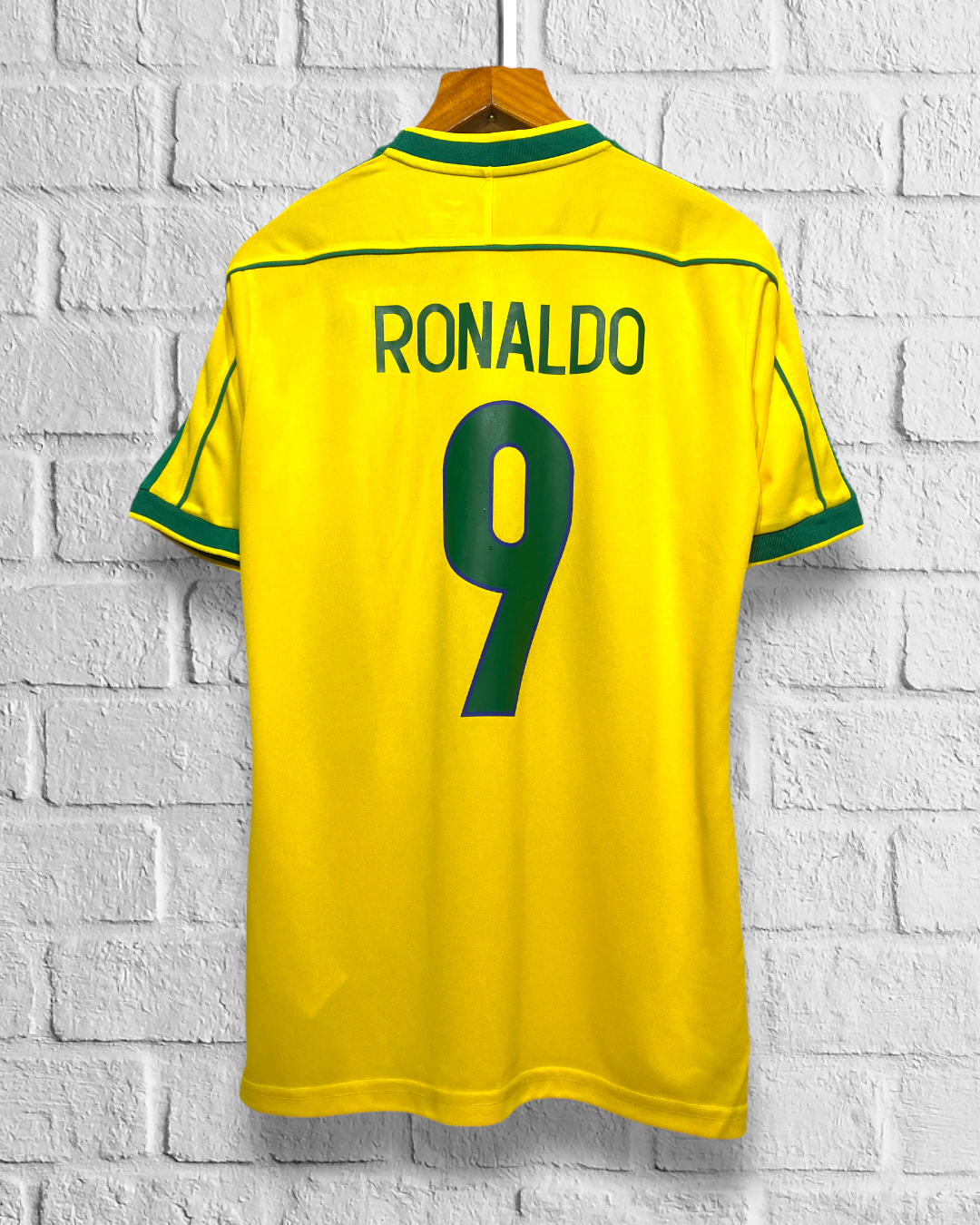 Jersey Retro Brasil 1998 Local Ronaldo dorsal