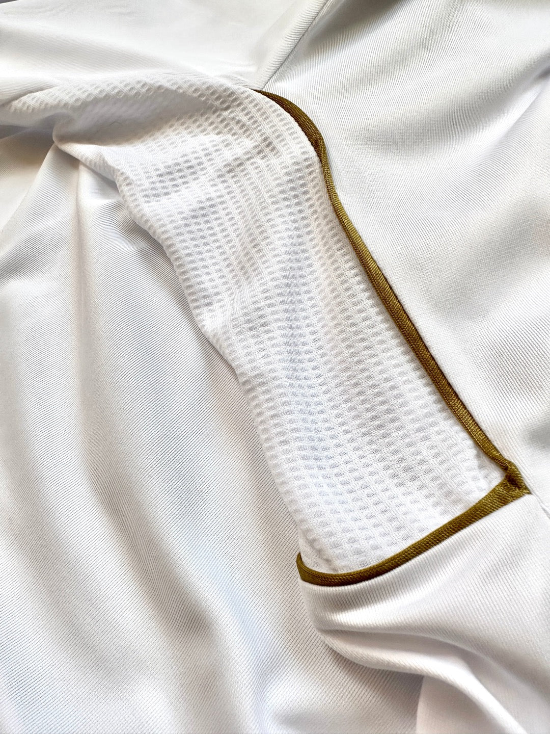 Jersey Retro Real Madrid 2011 2012 Home Manga Larga Ronaldo axila