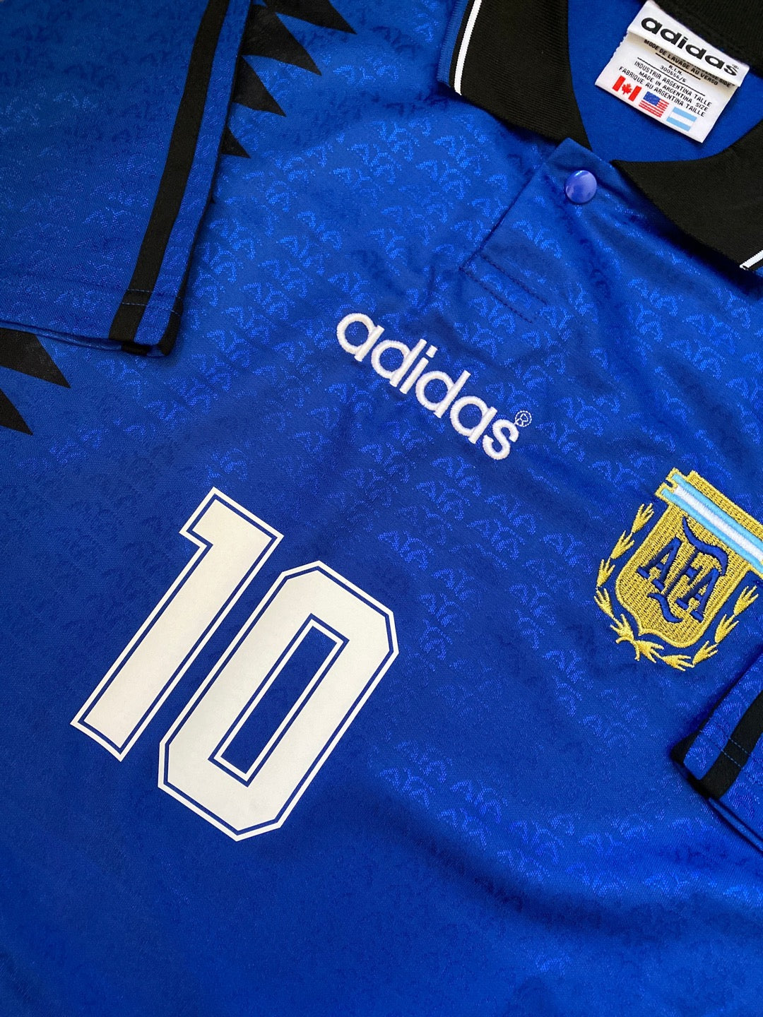 Jersey Retro Argentina copa mundial 1994 visitante Maradona detalle