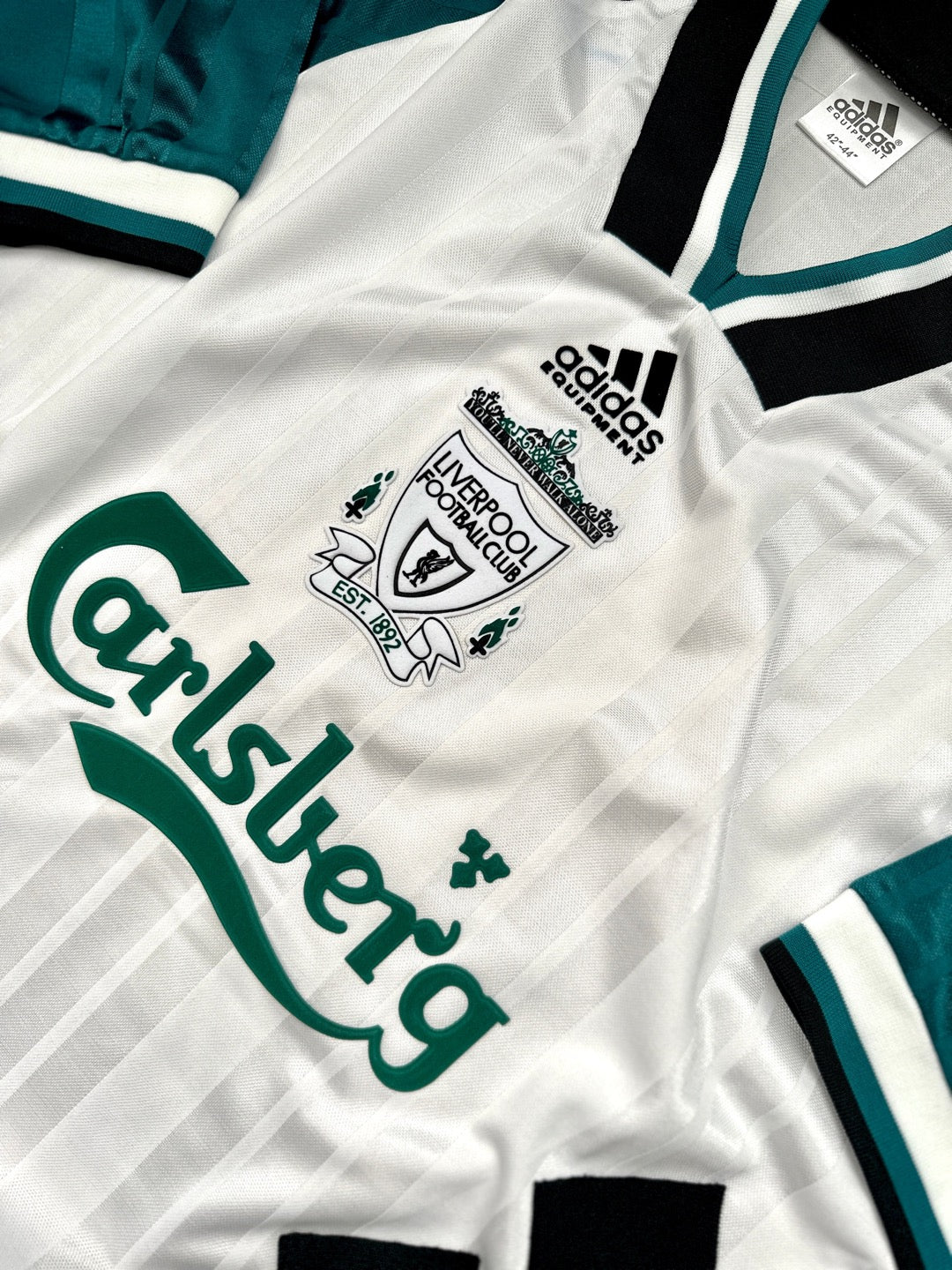 Jersey Retro Liverpool 1993 1995 Visita Fowler DETALLE