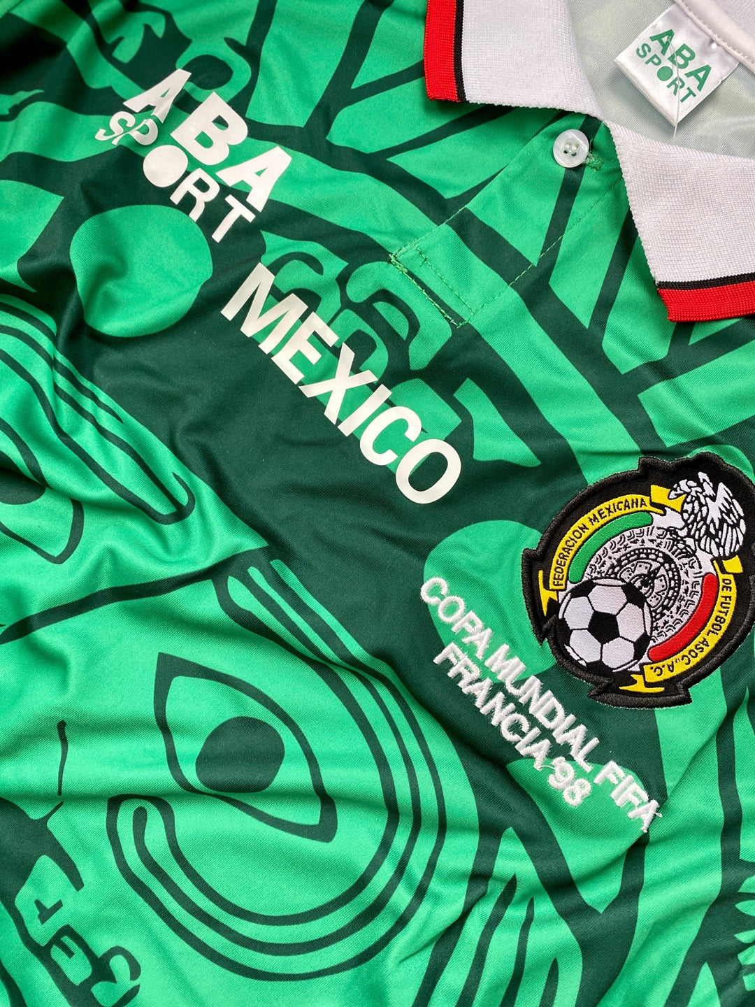 Jersey Retro México 1998 Local Manga Larga detalle