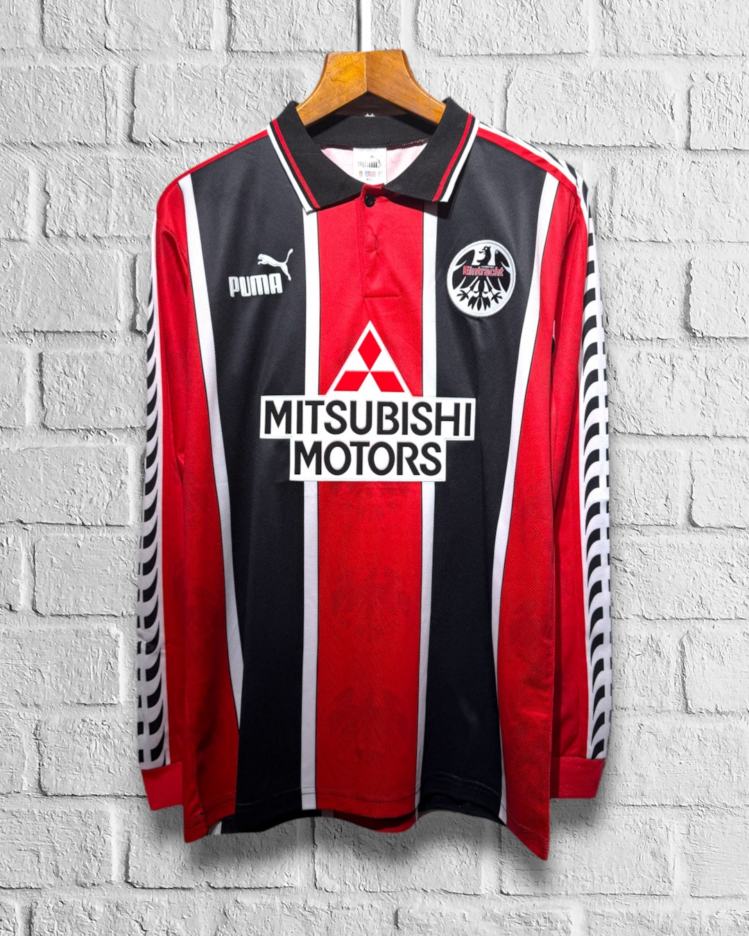 Jersey Retro Eintracht Frankfurt 1996 1997 Local Manga Larga