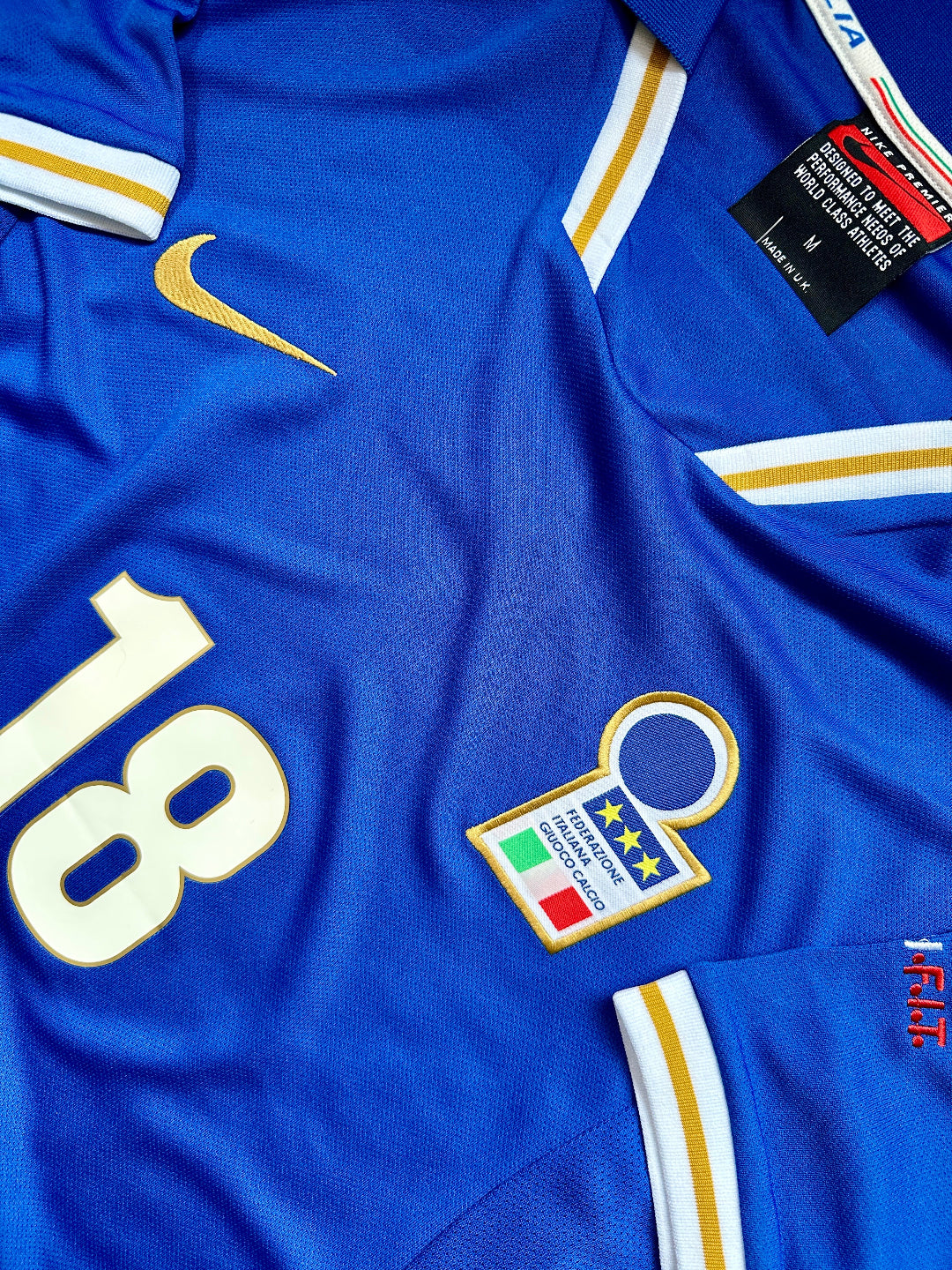 Jersey Retro Italia 1996 Local Maldini