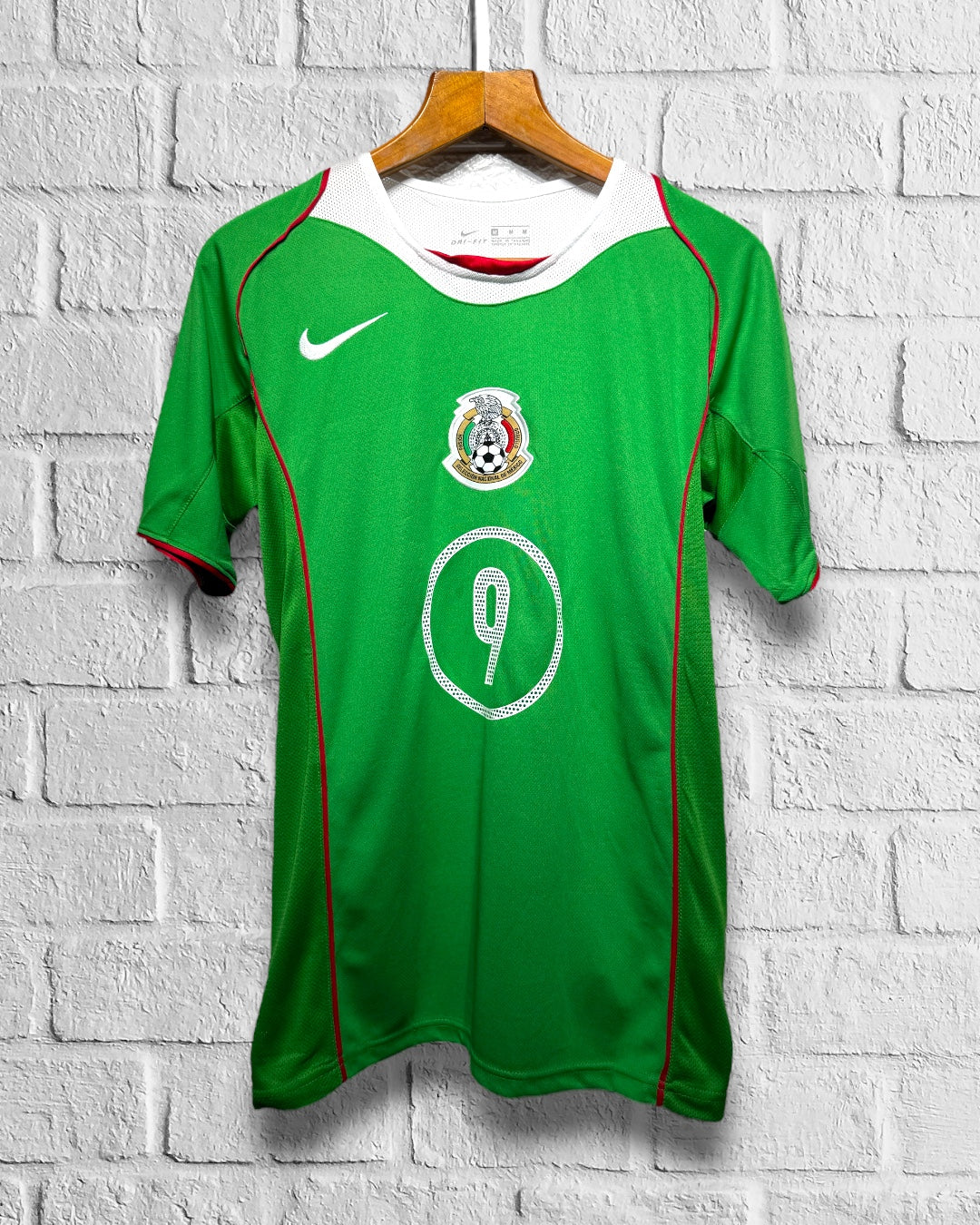 Jersey Retro México Campeón Mundial Sub 17 2005 Local Carlos Vela