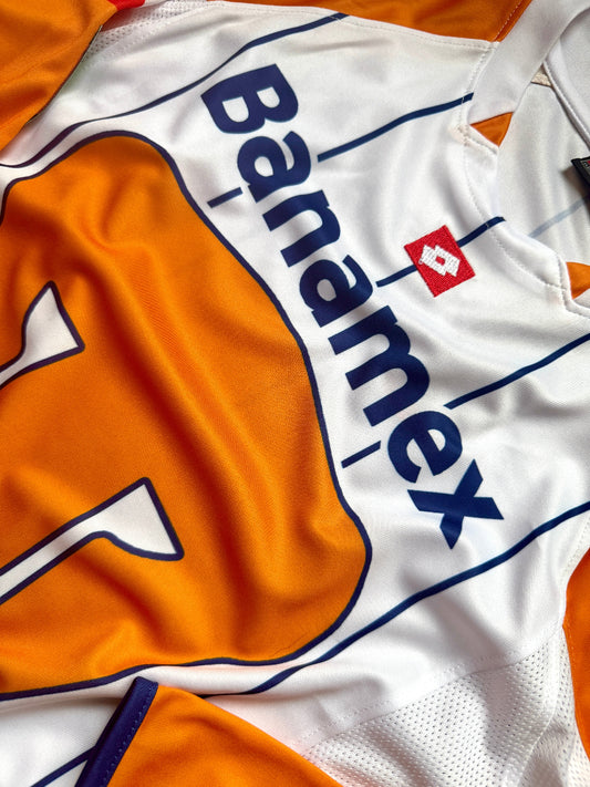 Jersey Retro Pumas 2004 Vistante Manga Larga Bicampeón
