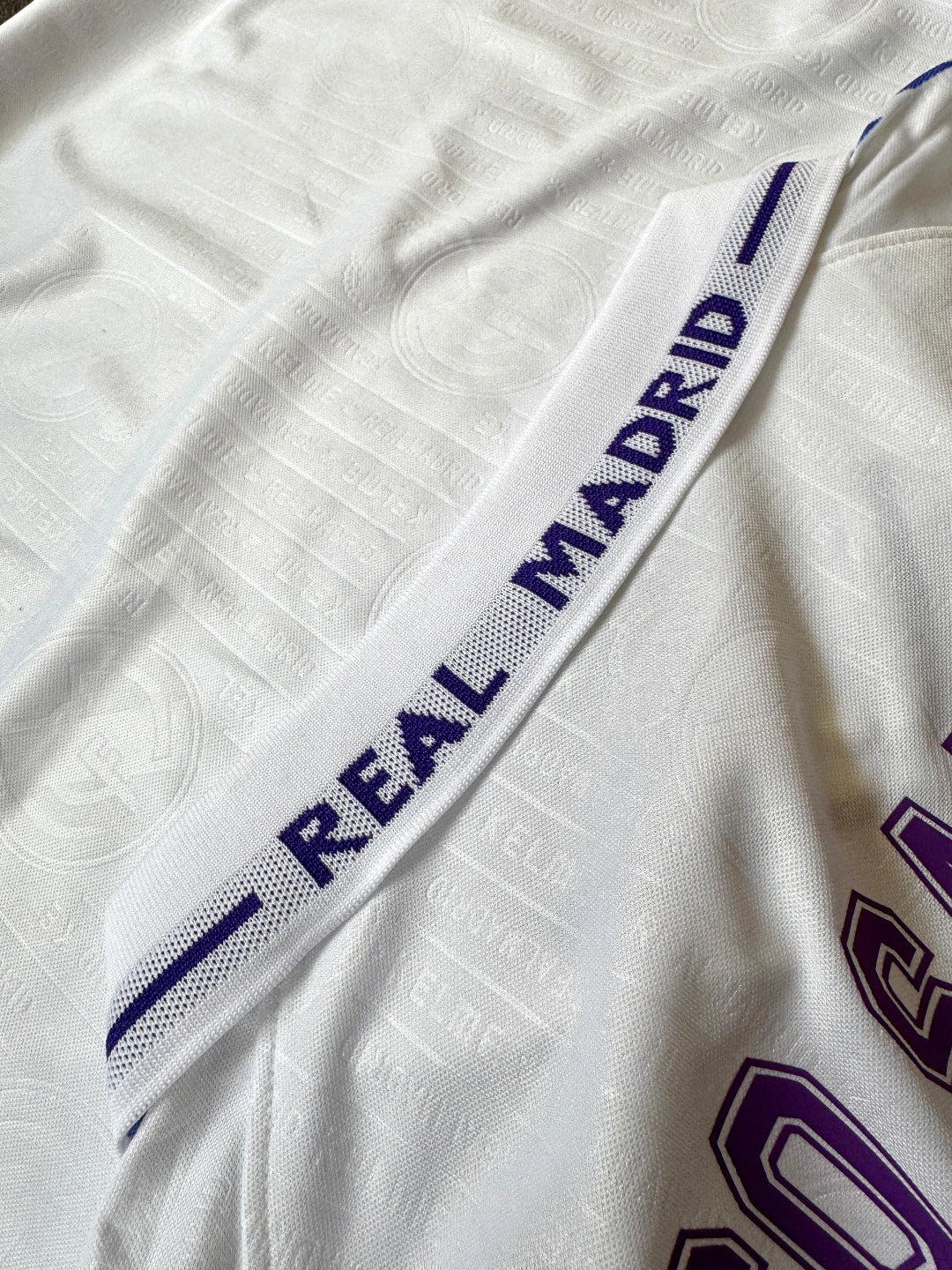 Jersey Retro Real Madrid 1996 1997 Local Homenaje Hugo Sanchez Manga Larga