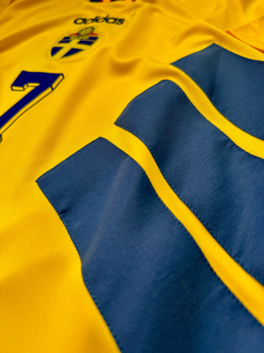 Jersey Retro Suecia Copa Mundial USA 1994 Local Larsson